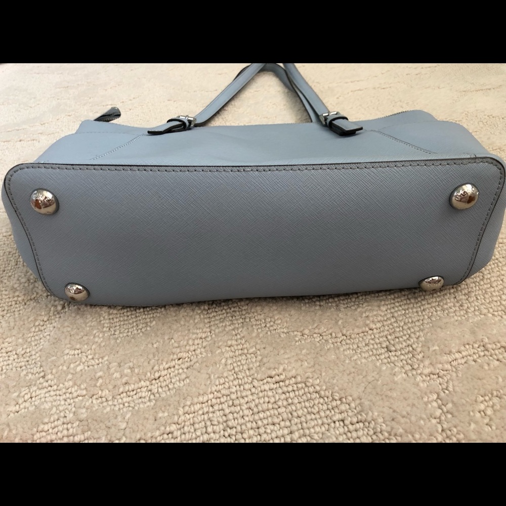 💙MK Tote💙 - Picture 4 of 6